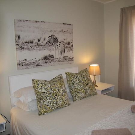 Wagon Wheel Country Lodge Бофорт Уест Стая снимка