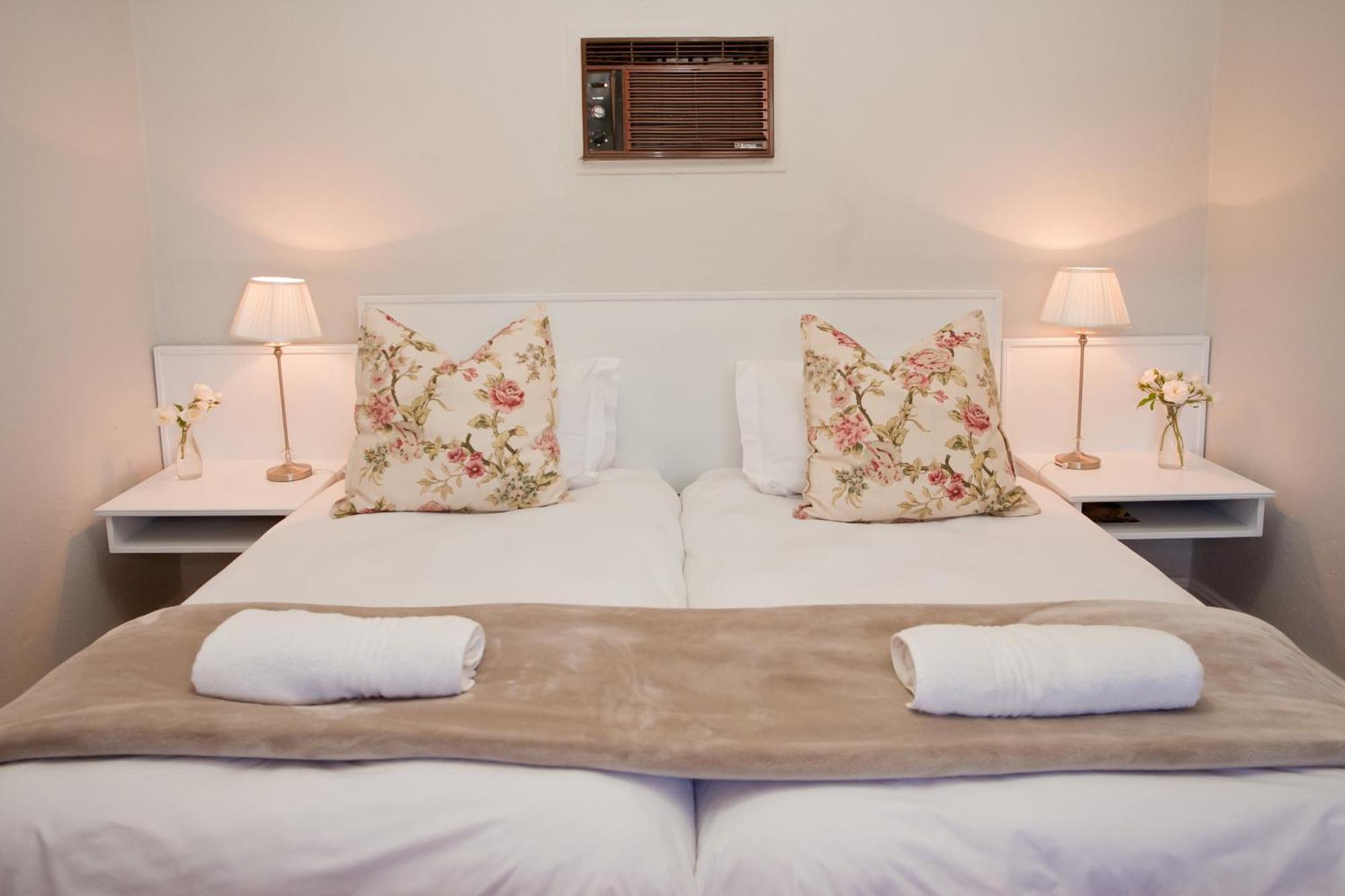 Wagon Wheel Country Lodge Бофорт Уест Стая снимка